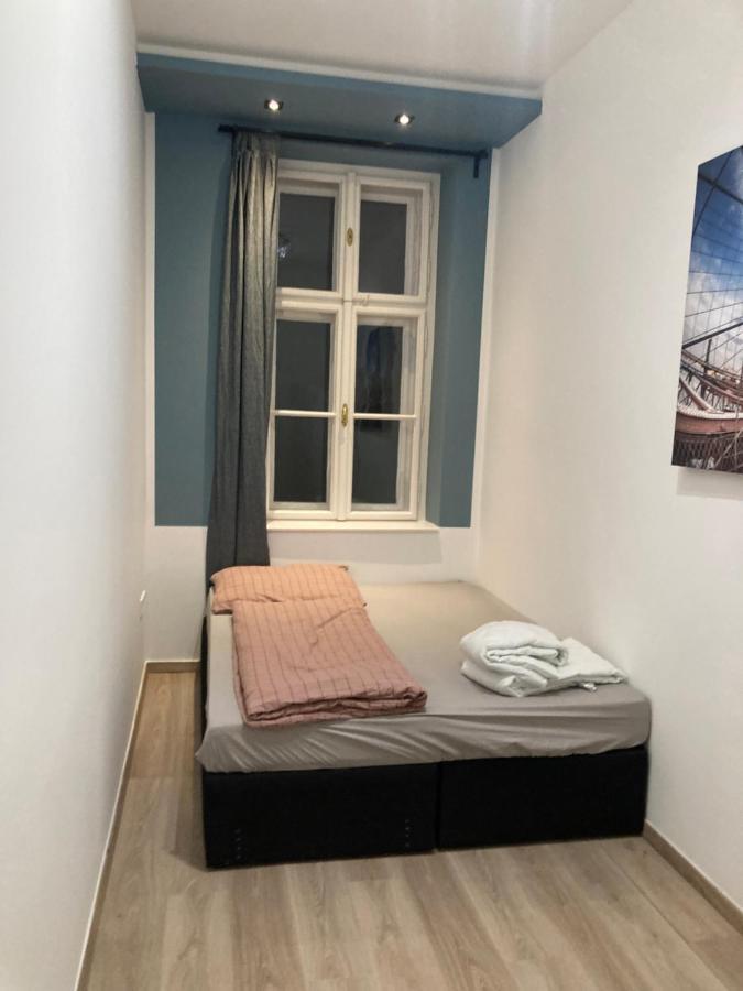 Roland Apartment Downtown - Korut Boedapest Buitenkant foto